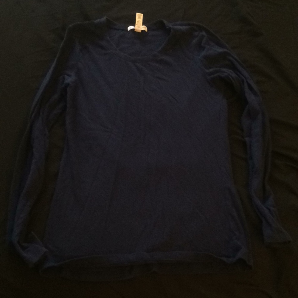 Long sleeve navy shirt